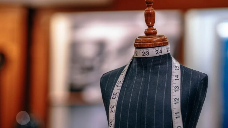 INTELLIGENCE ARTIFICIELLE ET MODE INDÉPENDANTE : LE DUO QUI RÉINVENTE LA CRÉATIVITÉ