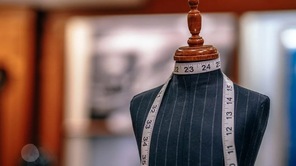INTELLIGENCE ARTIFICIELLE ET MODE INDÉPENDANTE : LE DUO QUI RÉINVENTE LA CRÉATIVITÉ
